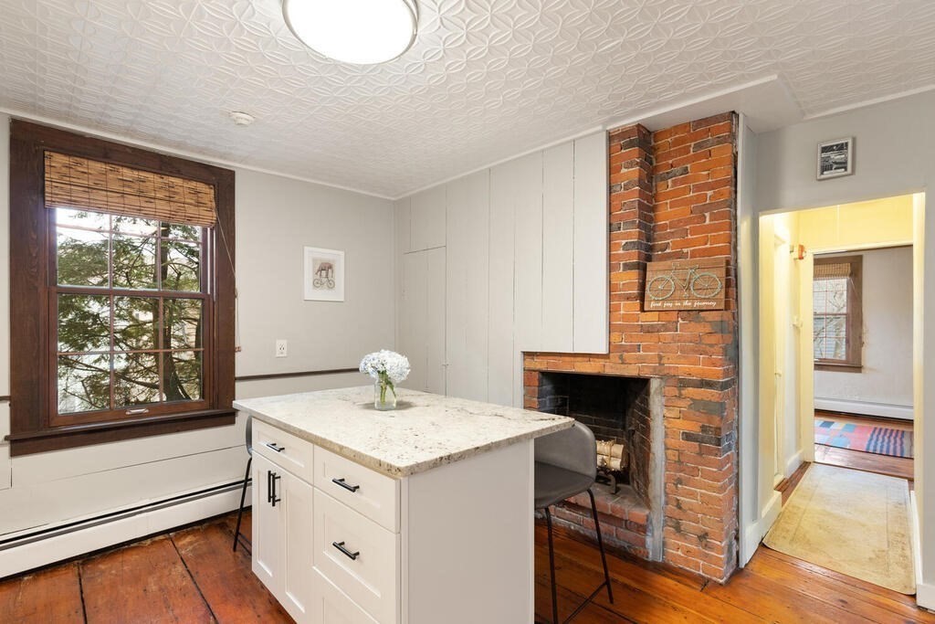 21 Pickman St Unit: 2