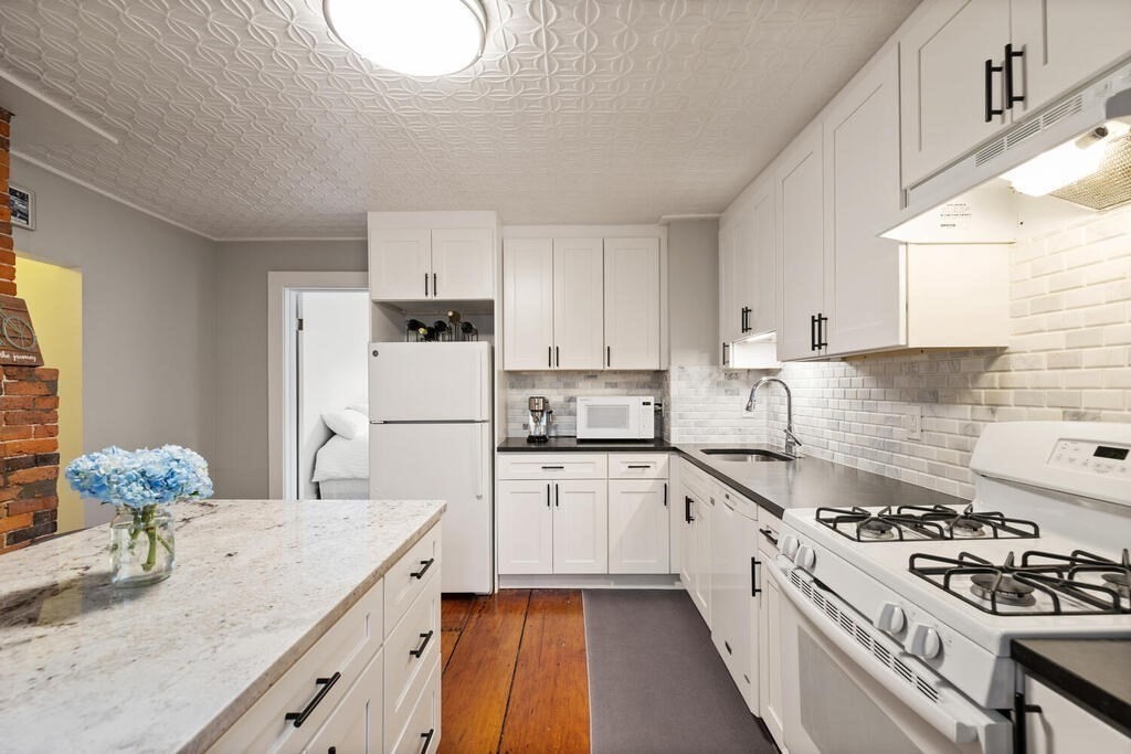 21 Pickman St Unit: 2