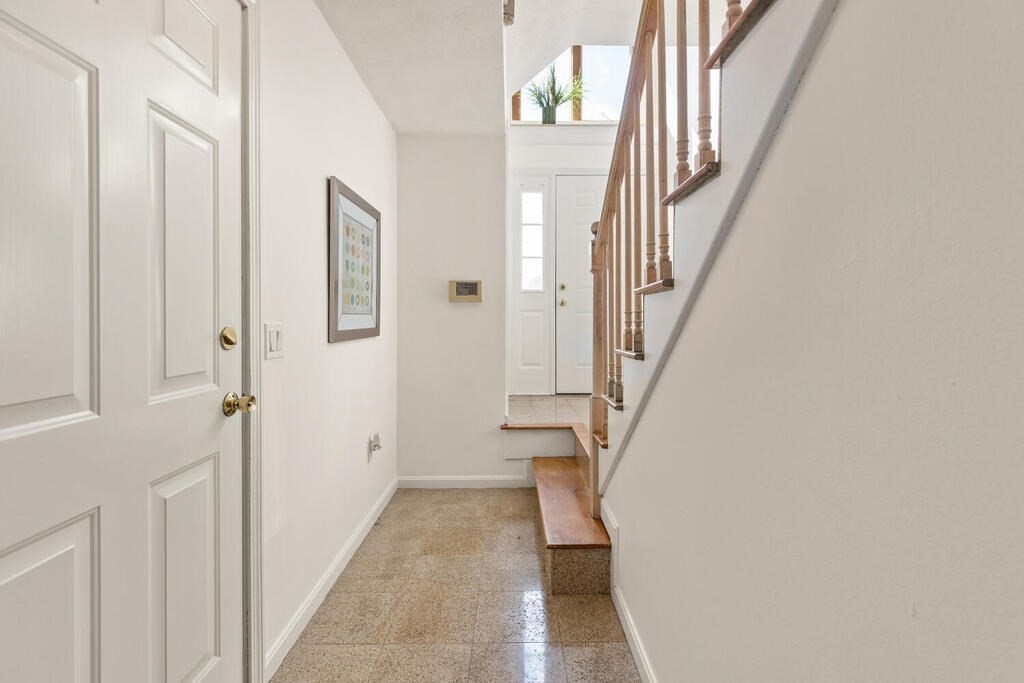 34 Porter Ave Unit: 34