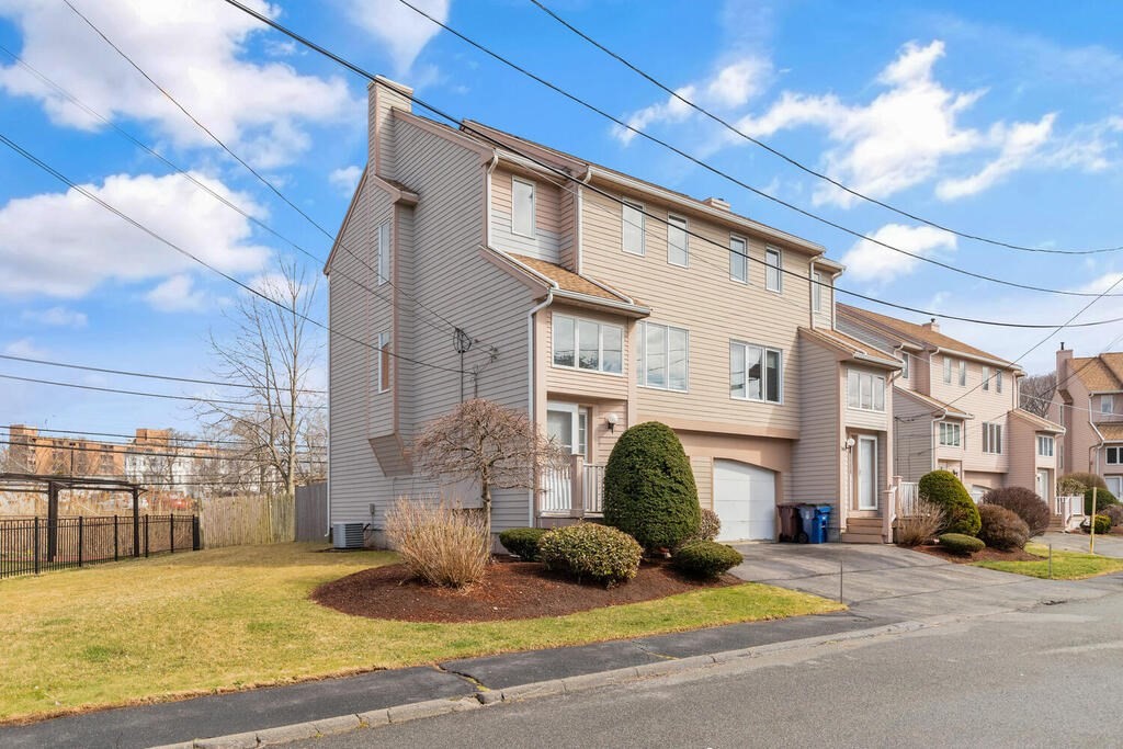 34 Porter Ave Unit: 34