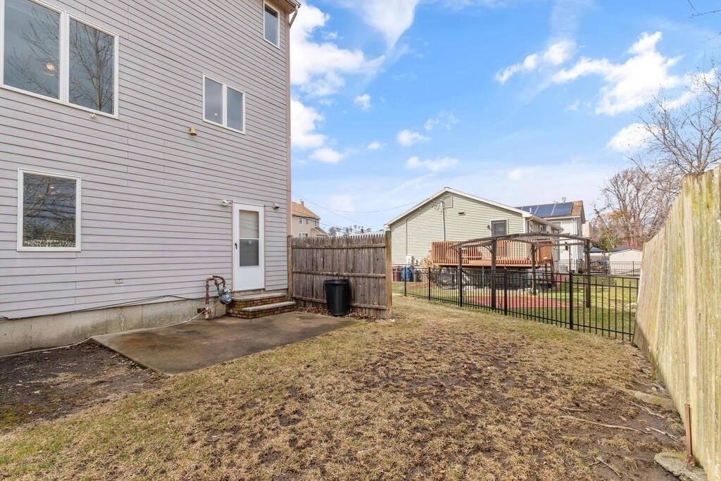 34 Porter Ave Unit: 34