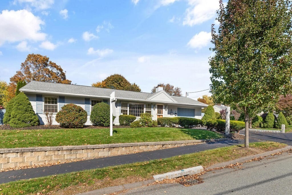 3 Sherwood Ave