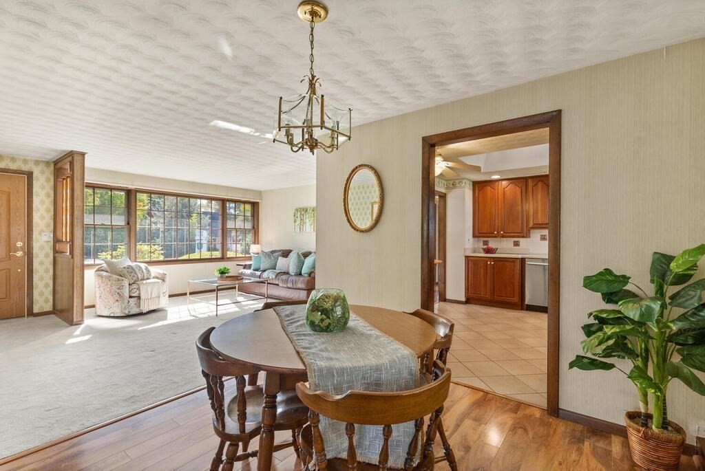 3 Sherwood Ave