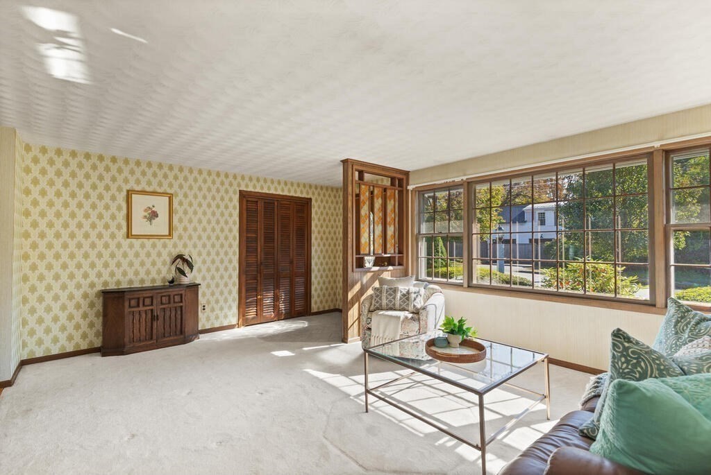 3 Sherwood Ave