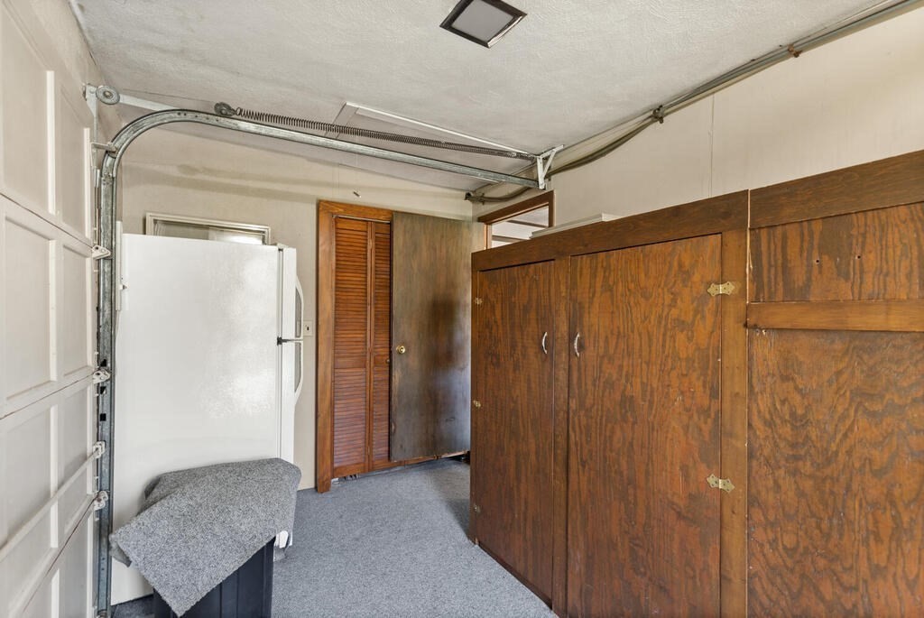 3 Sherwood Ave