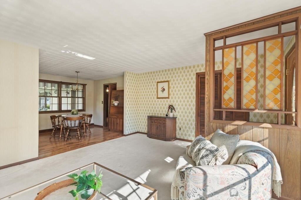 3 Sherwood Ave