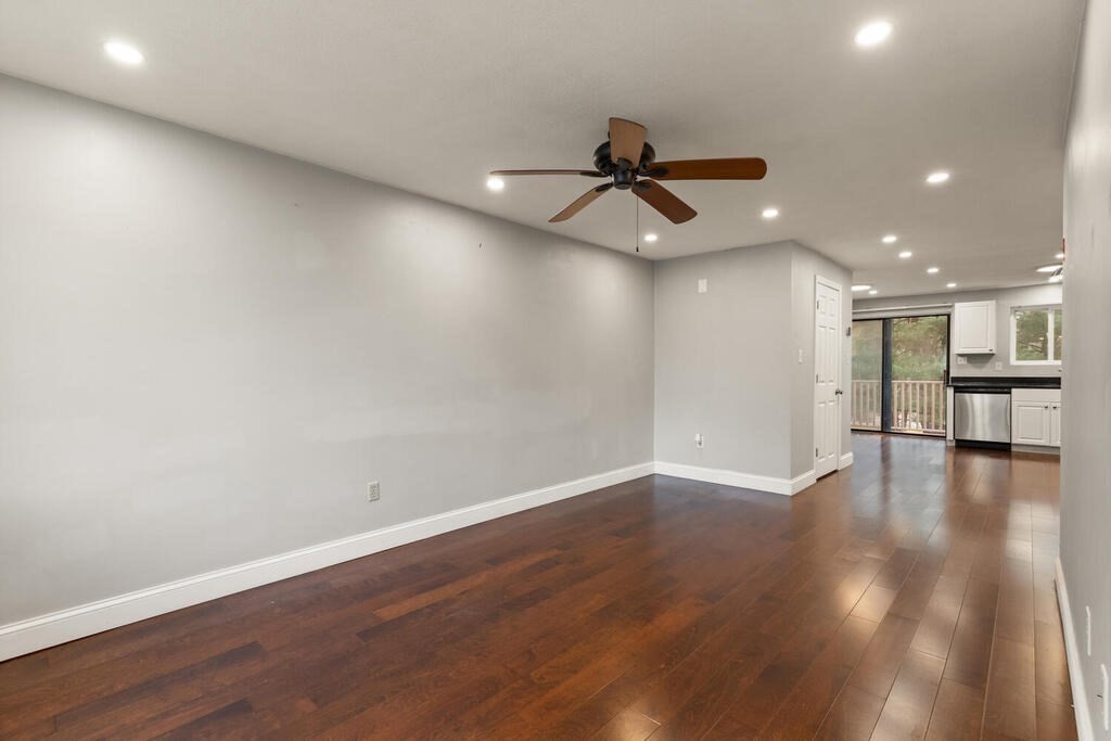 376 Farrwood Dr Unit: 376