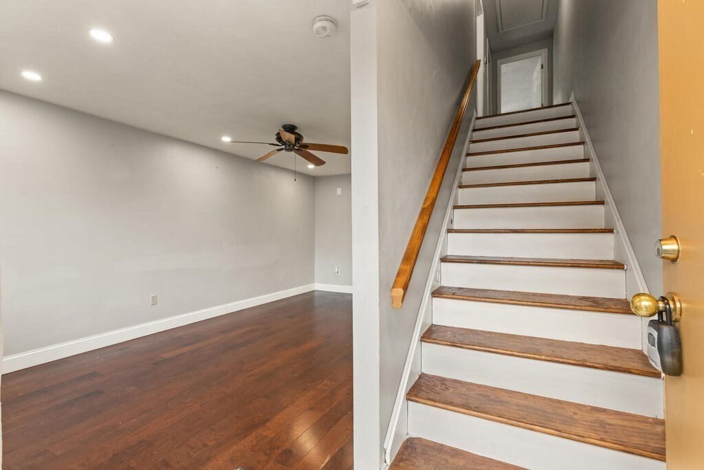 376 Farrwood Dr Unit: 376