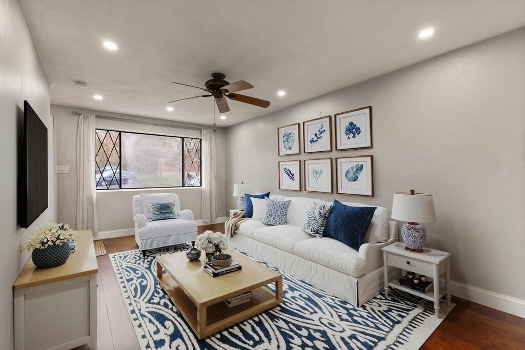 376 Farrwood Dr Unit: 376