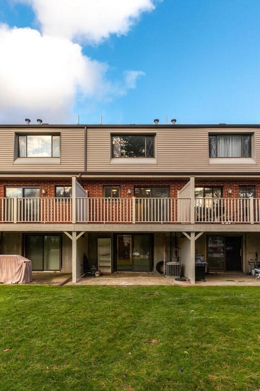 376 Farrwood Dr Unit: 376