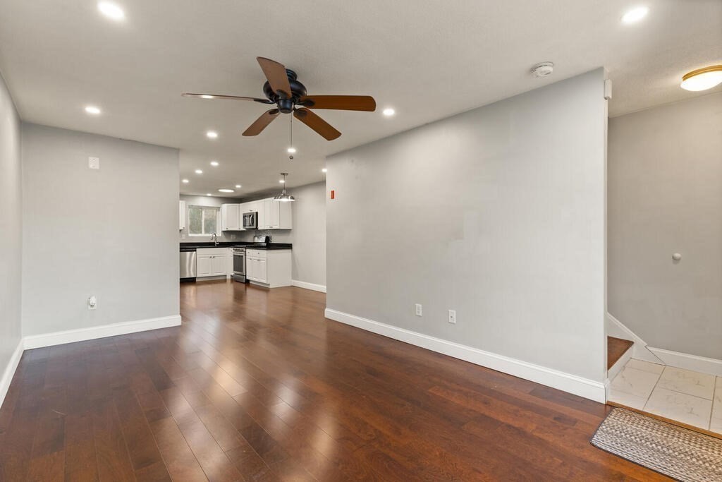376 Farrwood Dr Unit: 376
