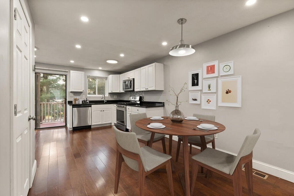 376 Farrwood Dr Unit: 376