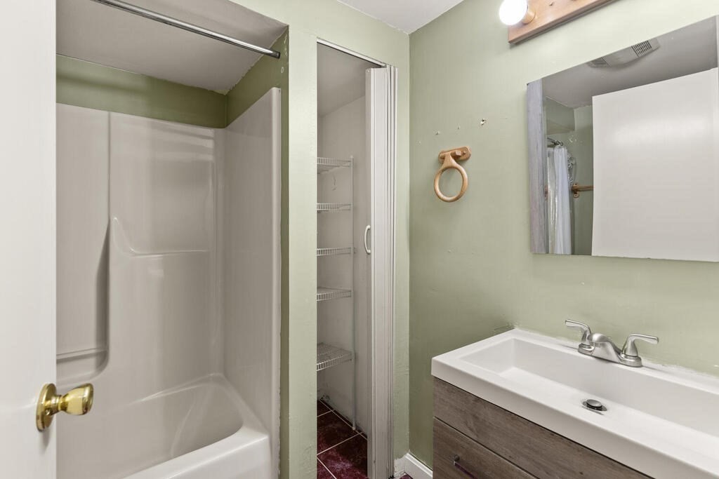 376 Farrwood Dr Unit: 376