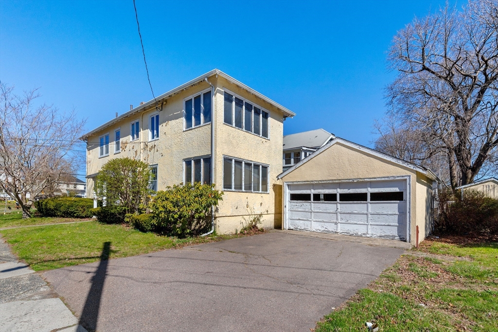 43 Sohier Rd