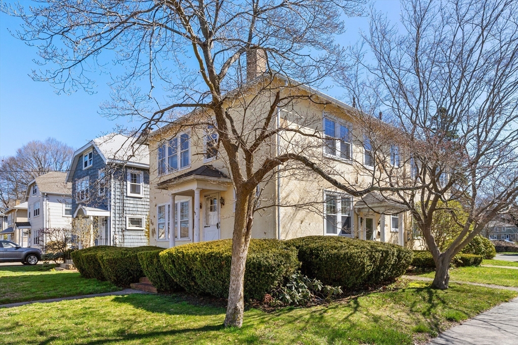 43 Sohier Rd