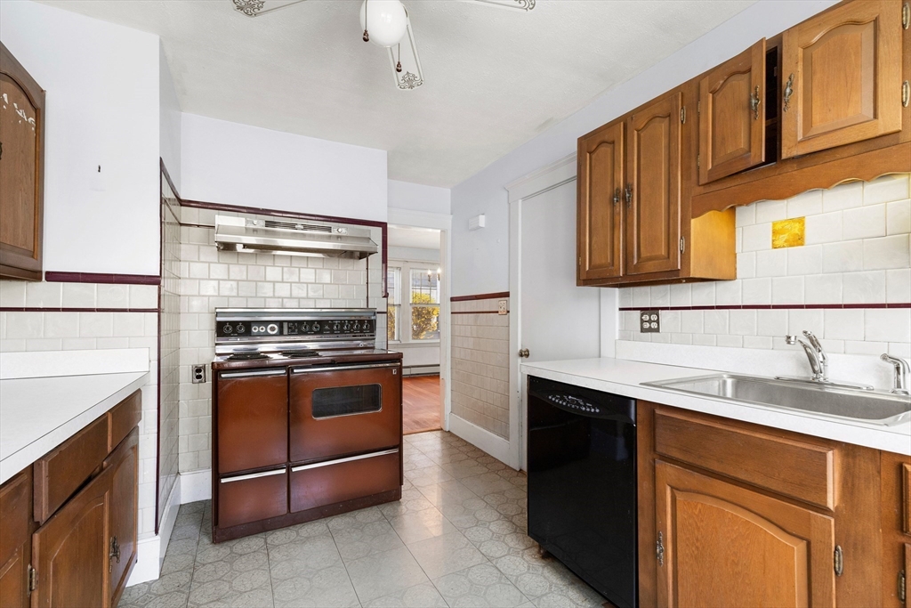 43 Sohier Rd