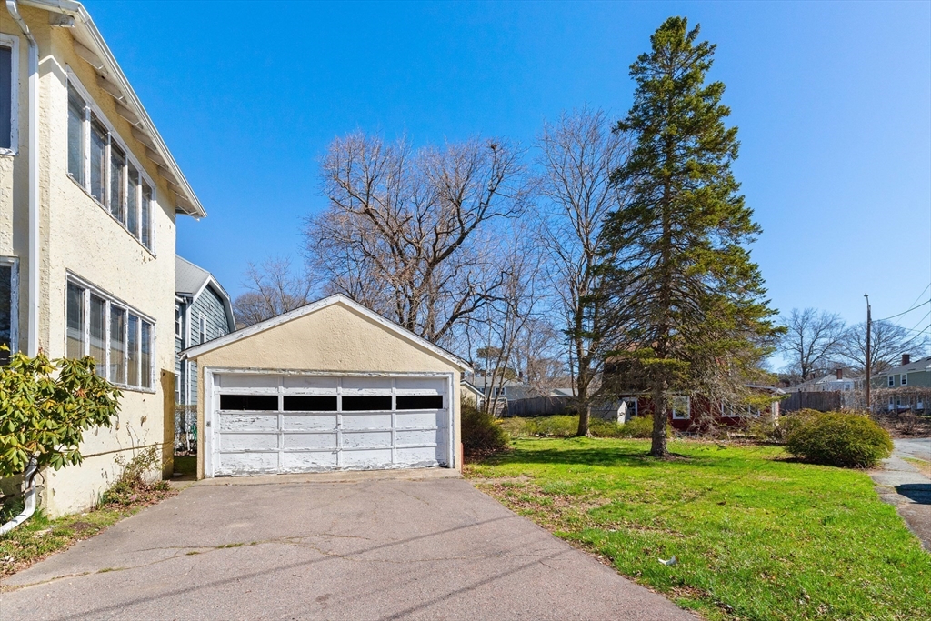 43 Sohier Rd
