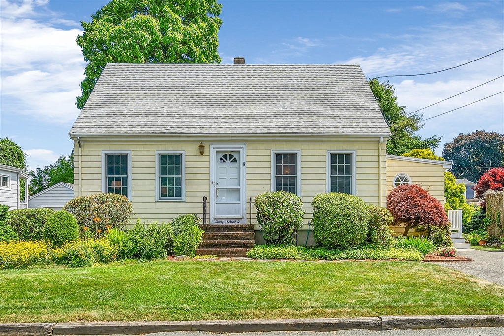 20 Belmont St