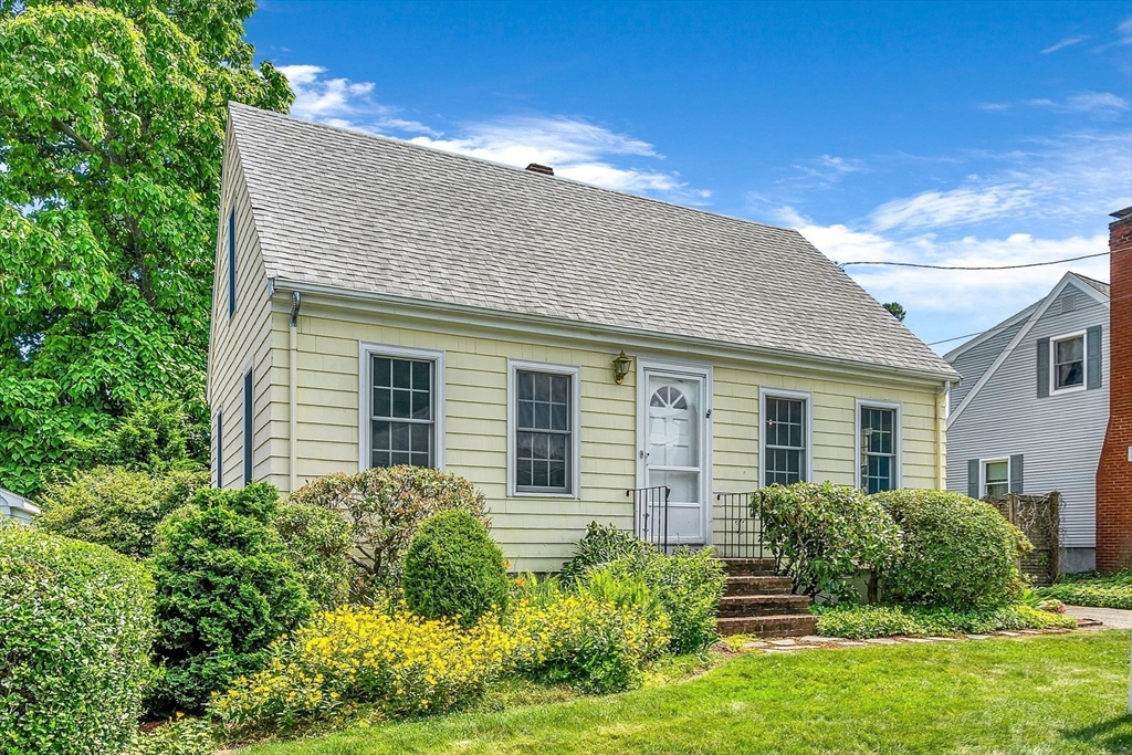 20 Belmont St