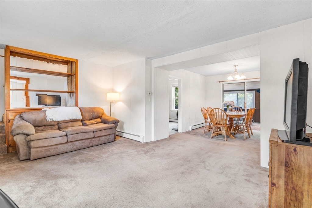 176 Topsfield Rd