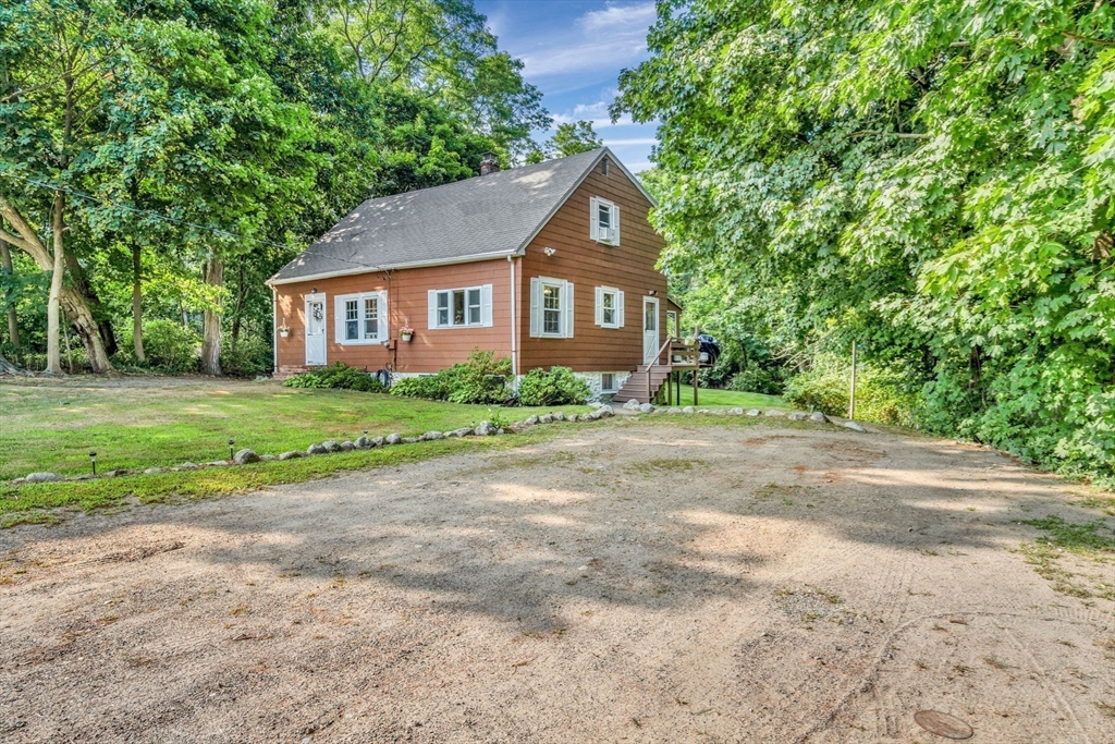 176 Topsfield Rd