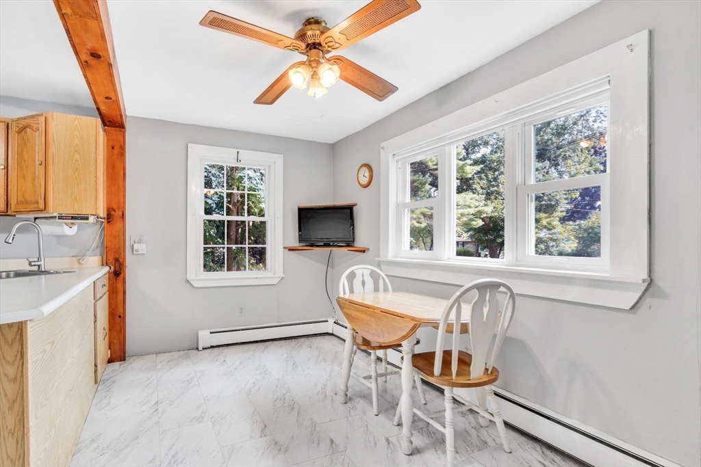176 Topsfield Rd