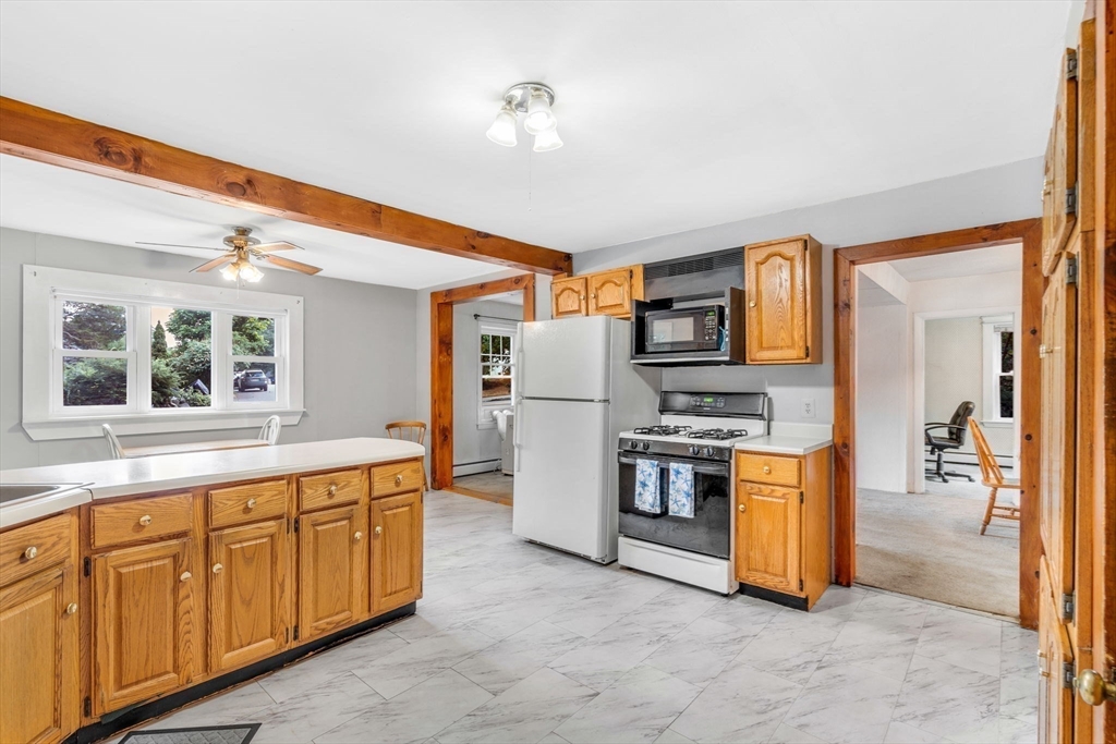 176 Topsfield Rd