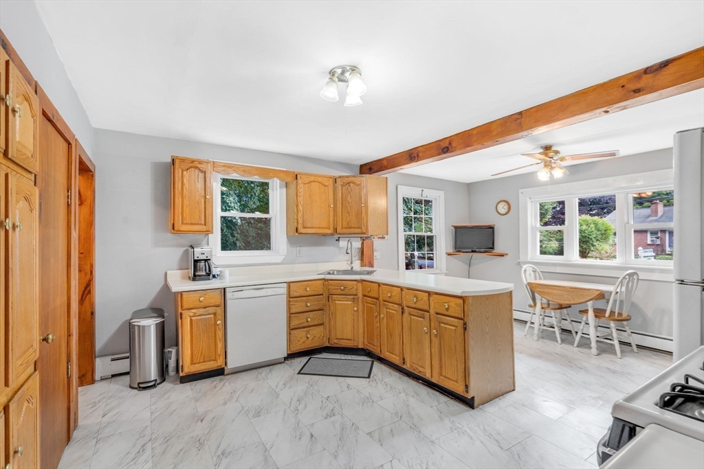 176 Topsfield Rd
