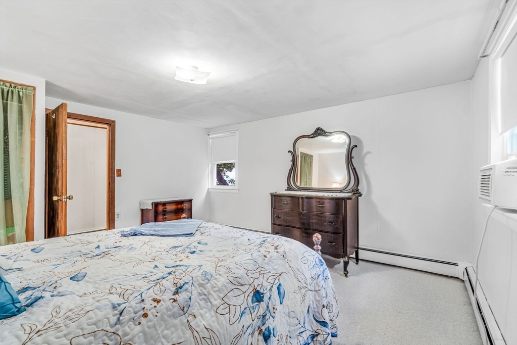 176 Topsfield Rd