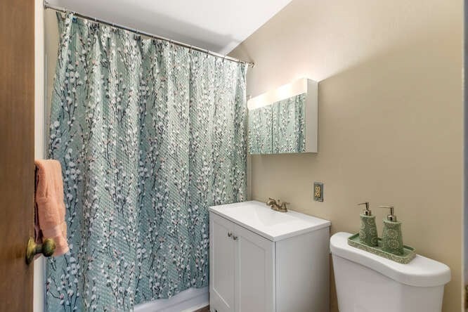 16 Balmoral St # 320