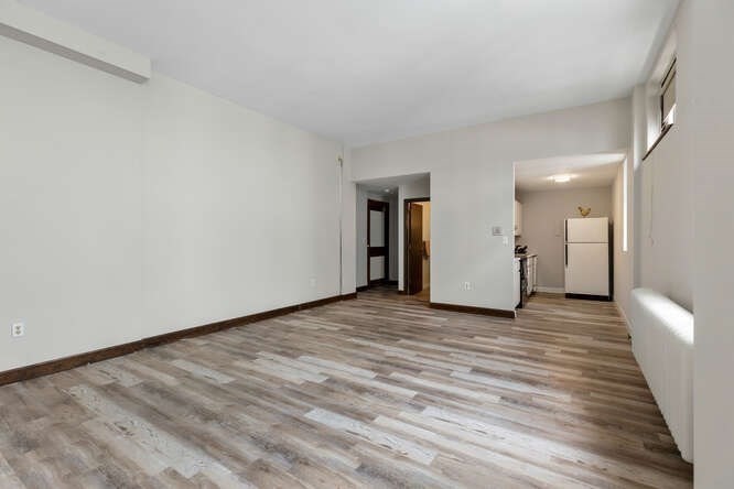 16 Balmoral St # 320