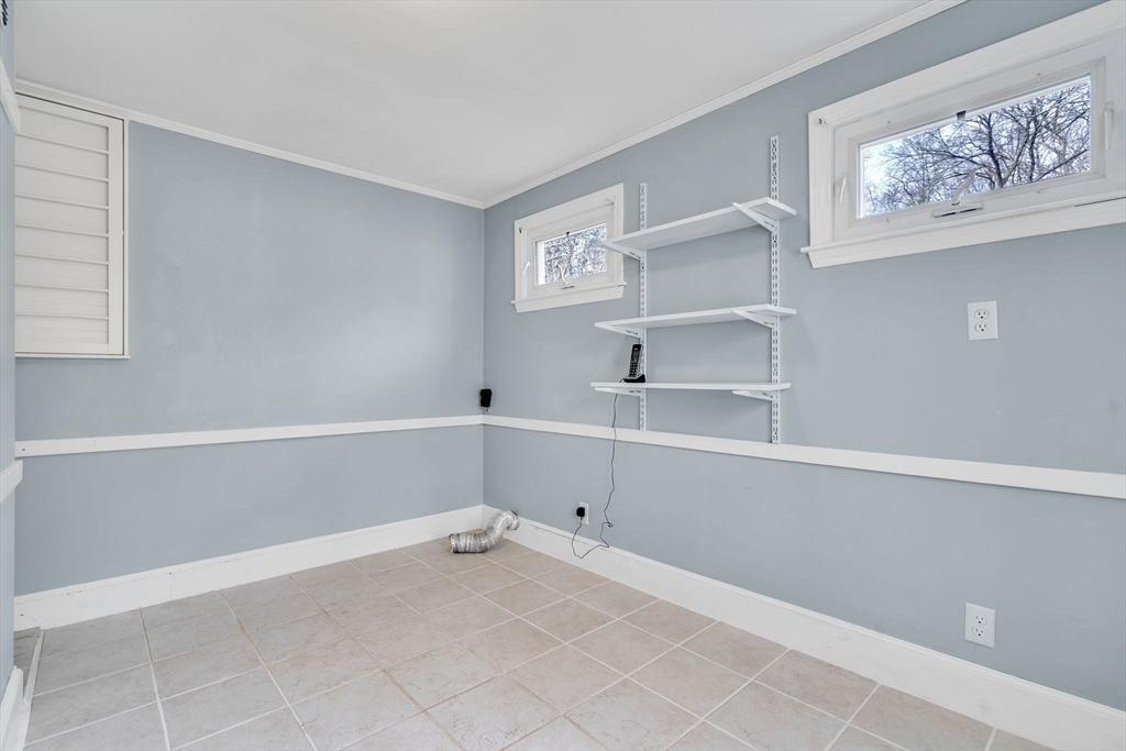 119 Topsfield Rd
