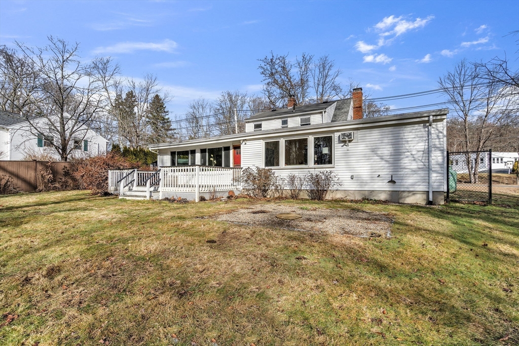 119 Topsfield Rd