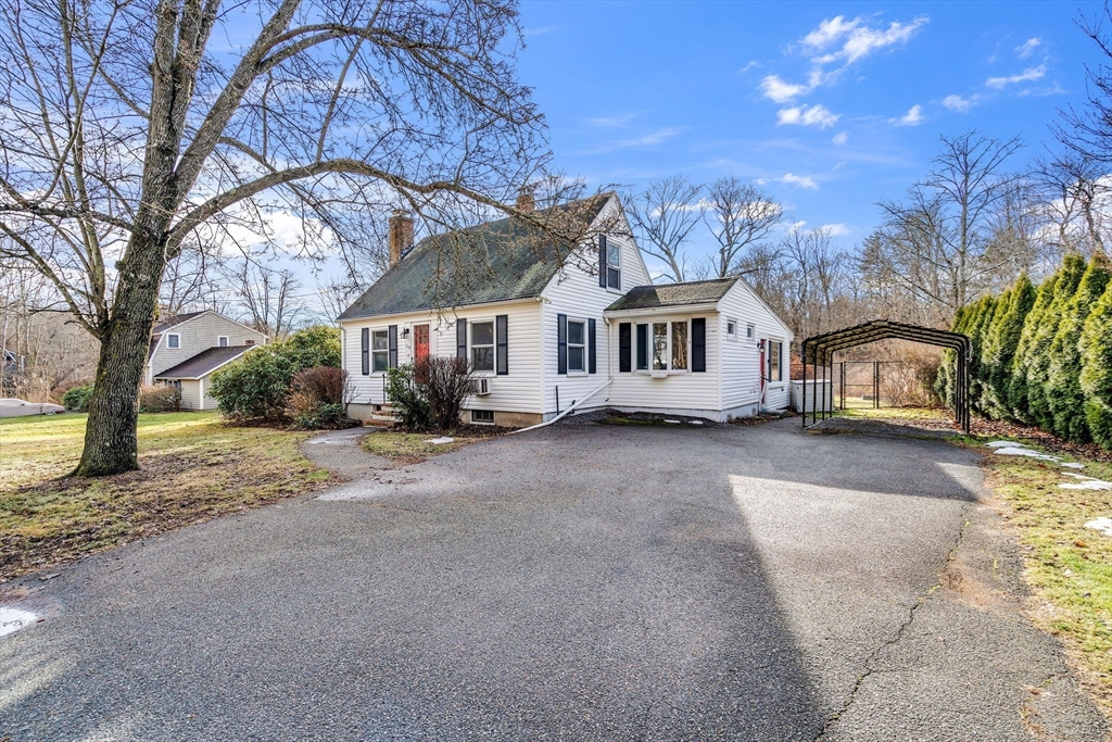 119 Topsfield Rd