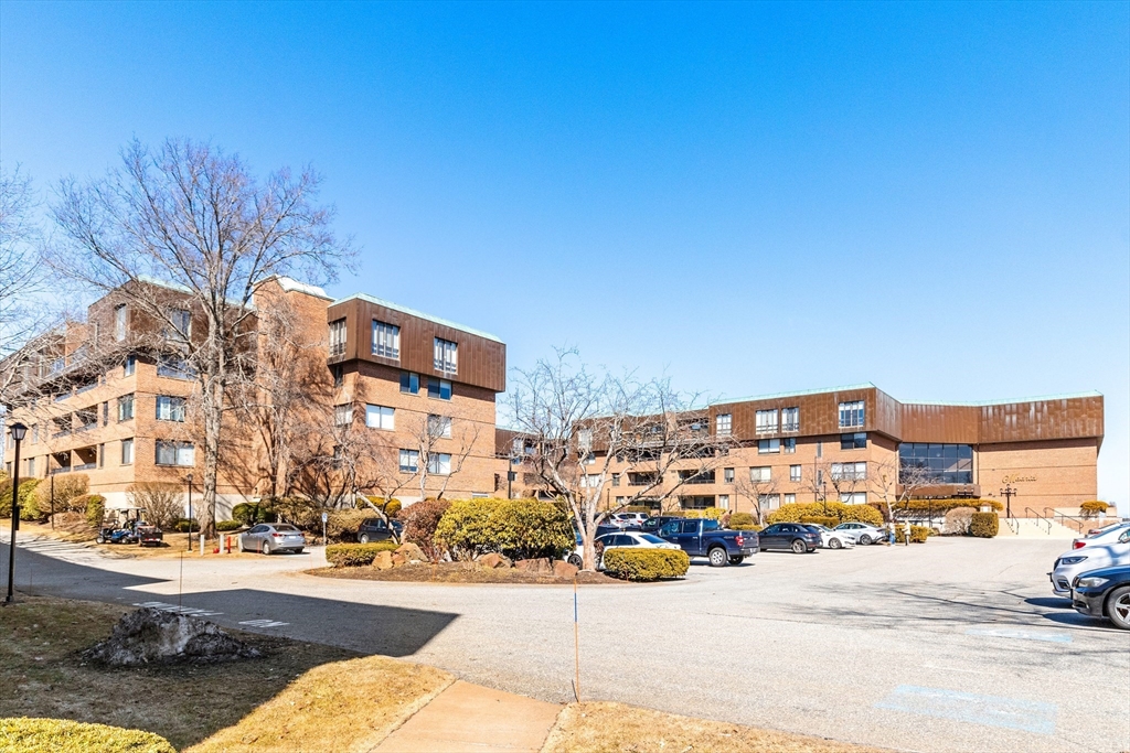 402 Paradise Rd Unit: PHQ
