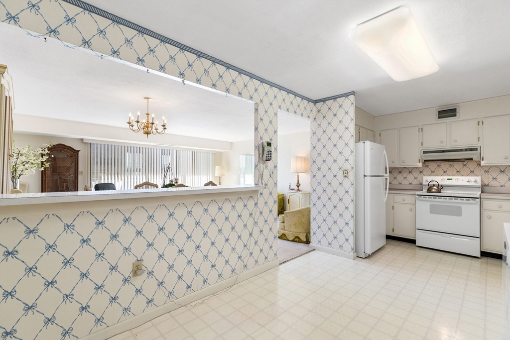 402 Paradise Rd Unit: PHQ