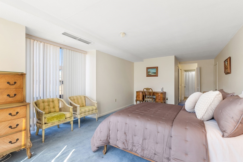 402 Paradise Rd Unit: PHQ