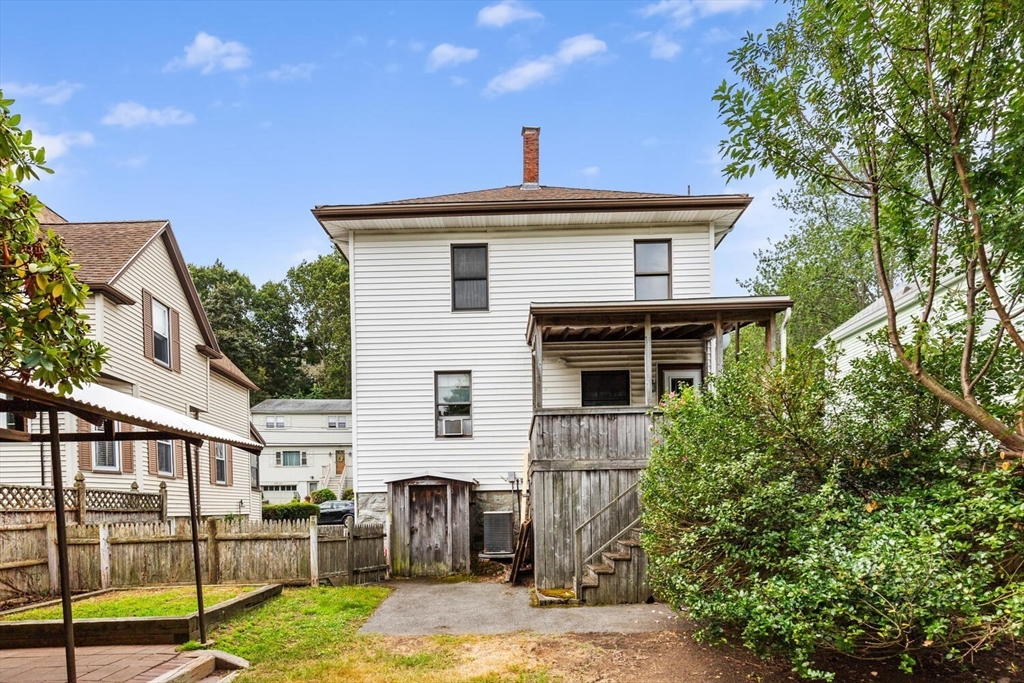 24 Endicott St