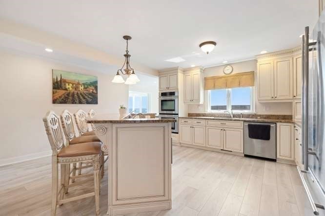 33 Pines Rd