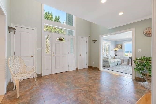 33 Pines Rd
