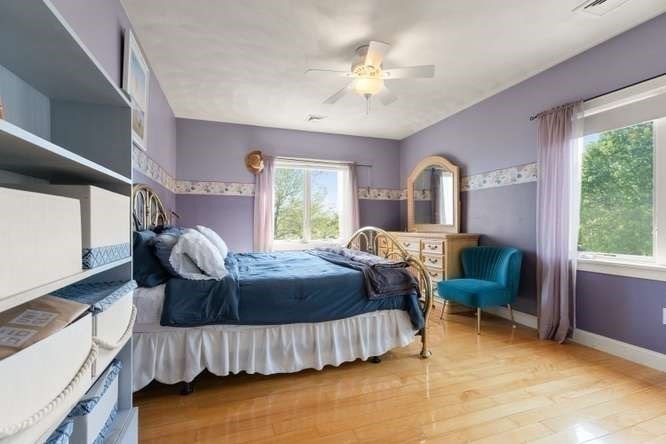 33 Pines Rd