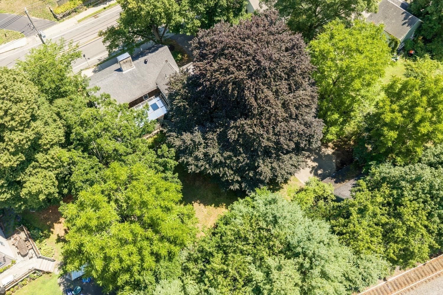 106 High St