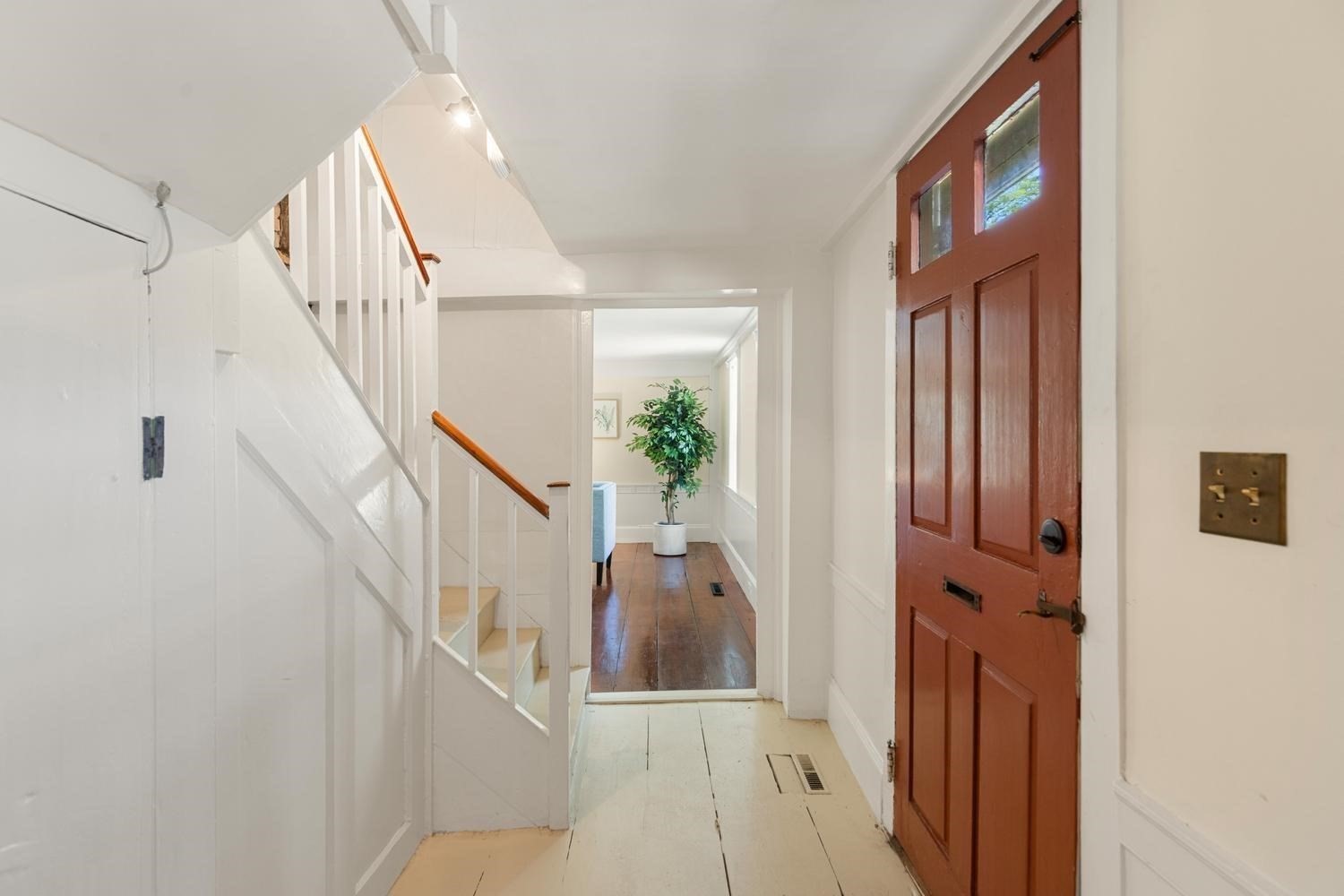106 High St