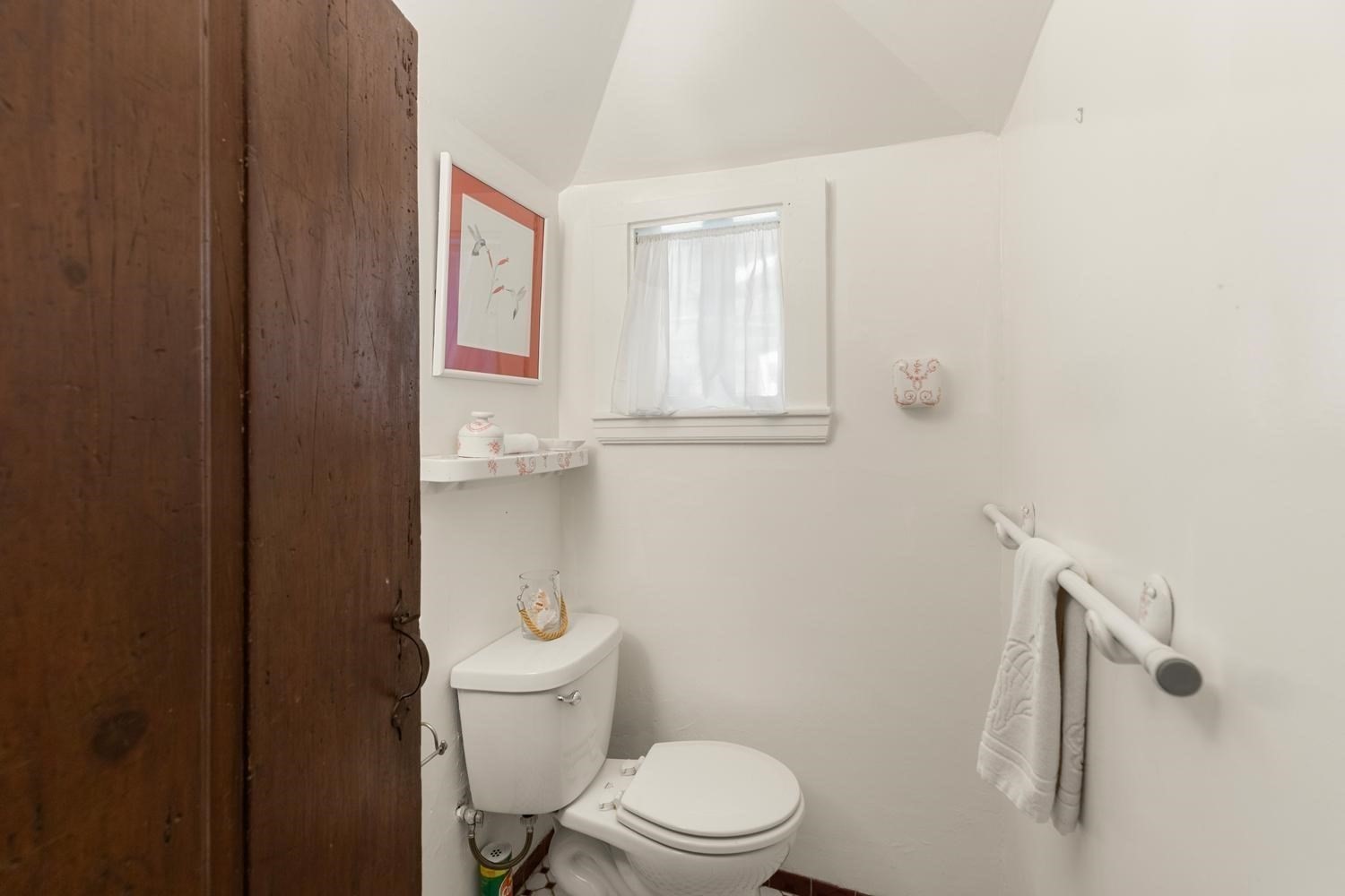 106 High St