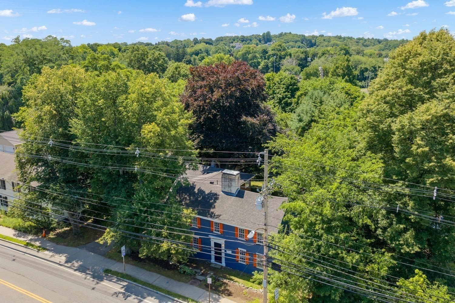 106 High St