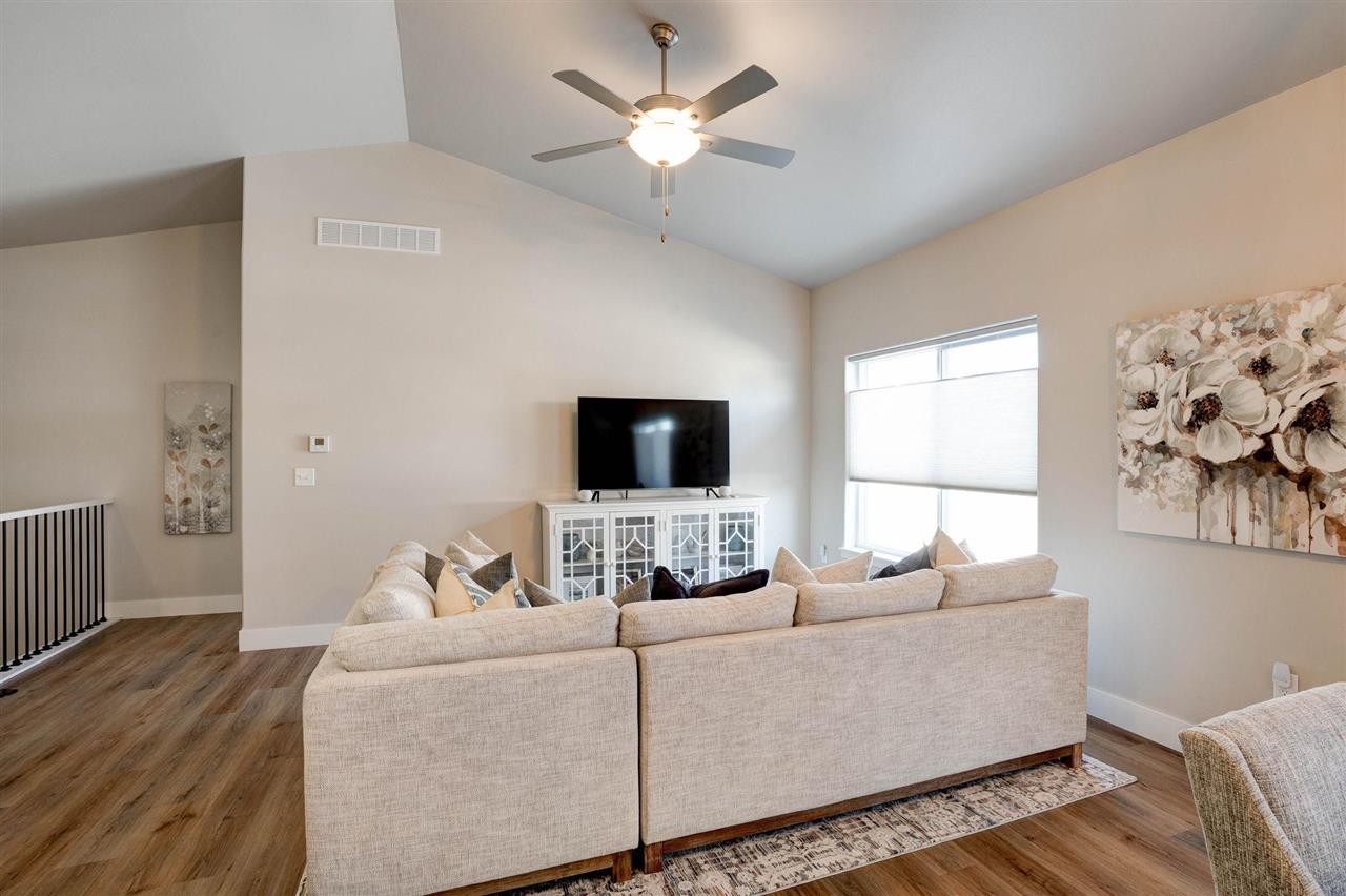 1122 Leann Cir