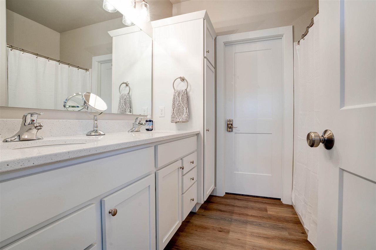 1122 Leann Cir