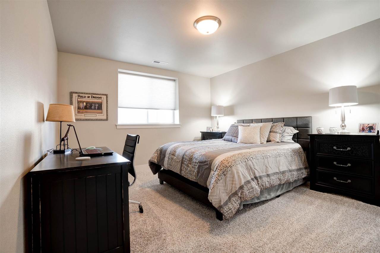 1122 Leann Cir