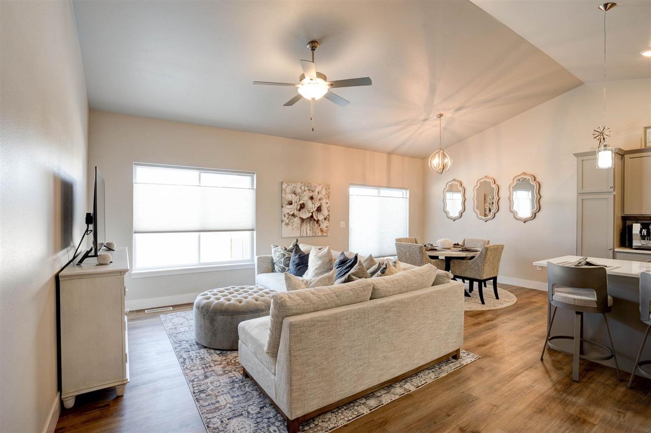 1122 Leann Cir