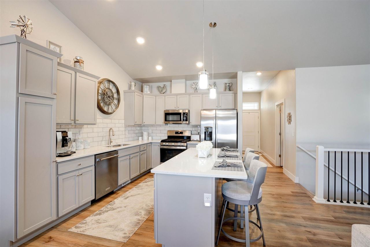 1122 Leann Cir